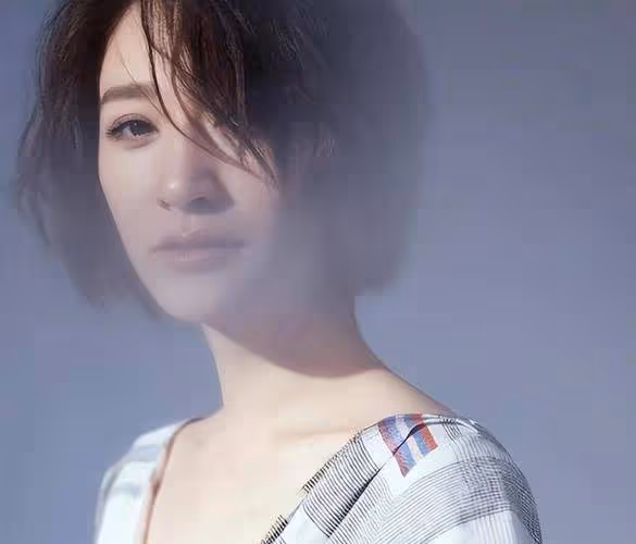 這誰頂得住嘛！李小冉的絕美寫真，令人嘆為觀止！