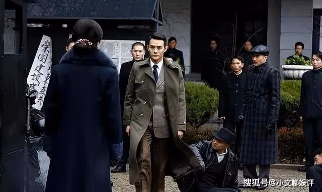 《偽裝者》阿誠根本不明白,同樣是養子,為何明鏡先關心明台的婚事