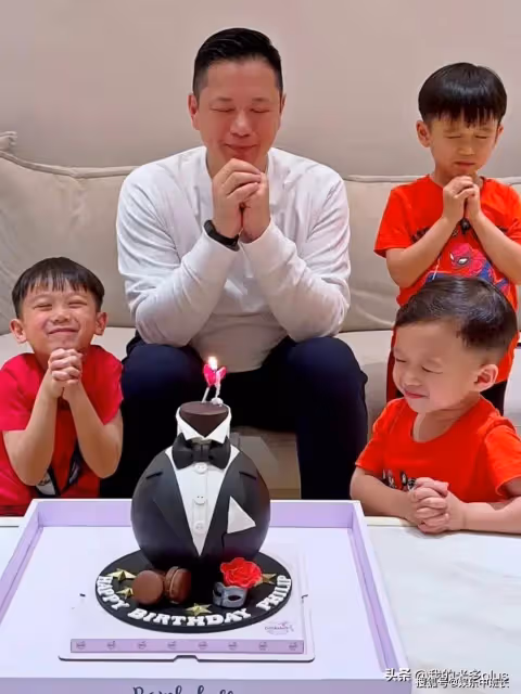 胡杏兒老公51歲生日,三個兒子和爸爸一起許願,李乘德滿臉幸福
