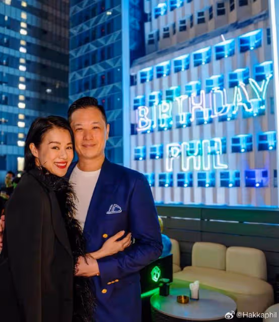 胡杏兒為老公慶生,夫妻倆貼臉撒糖,三個兒子爭相獻吻爸爸超有愛