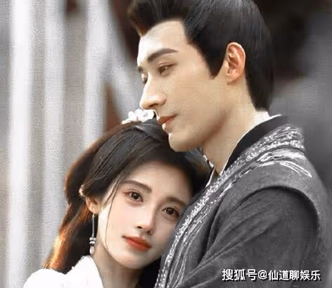 《花間令》人物關係是什麼?楊採薇和上官芷是同一個人嗎?