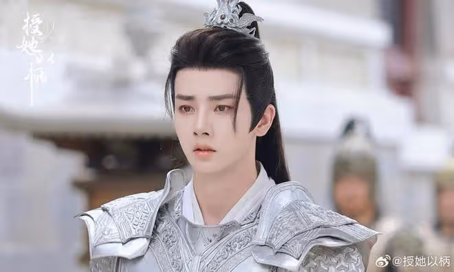 古裝短劇隱藏7位古裝男神！《授她以柄》霸道王爺李菲帥翻