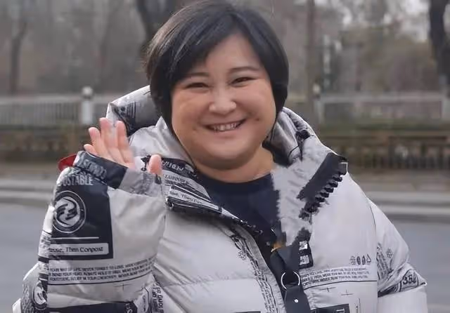 李雪琴綜藝近照曝光被誇秒變女神,網友:她把東北話改掉就好多