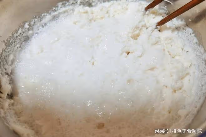老媽做了半輩子的米糕！蓬鬆煊軟的秘訣全分享，無手揉一次成功~