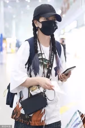 她「被消失」至今相隔近3年「瘋傳全面復出」!社群平台疑復甦 馬賽克拿掉了