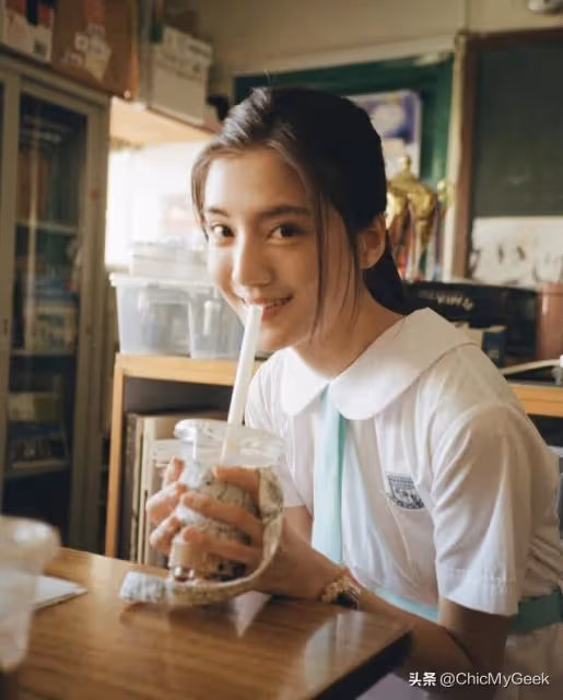 被捧港女典範的吳千語,擠身上流榮升百億媳婦的奮鬥路!