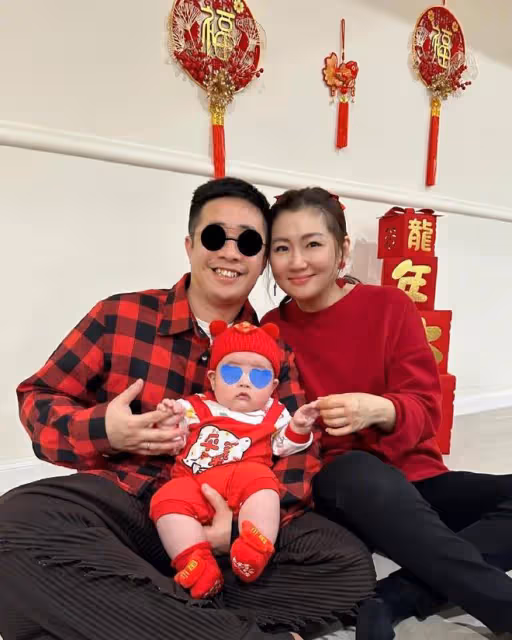 任家萱帶6個月兒子出遊,小腰果顏值高像媽媽,全身胖嘟嘟超可愛
