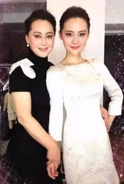 這些明星是母女關係,藏得太深了