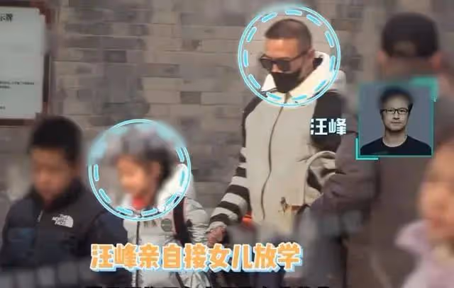 章子怡母子參加聚會!兒子頭髮濃密不像汪峰,在媽媽懷裡嬉笑打鬧