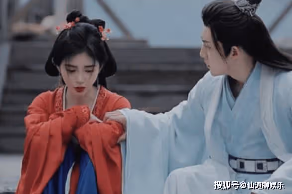 《花間令》劇情高能,上官蘭身份多重,你猜到了嗎?