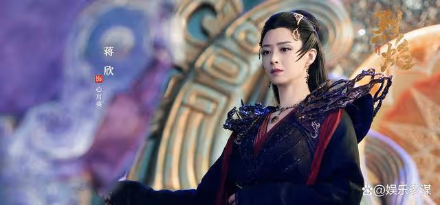 《烈焰》心月葵得知戰神秘密,竟修煉禁術致毀容,太慘了