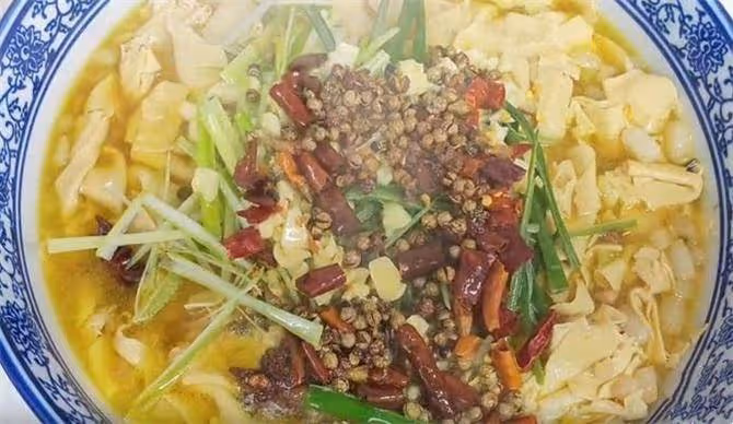 3塊錢買的干豆腐,簡單一做,香辣過癮又解饞,大人小孩都愛吃