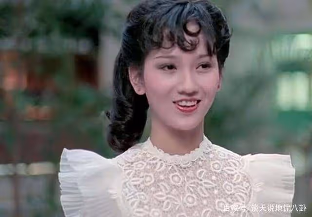 朱茵17歲,袁詠儀17歲,蔡少芬17歲,看到孫儷:鄧超有眼光