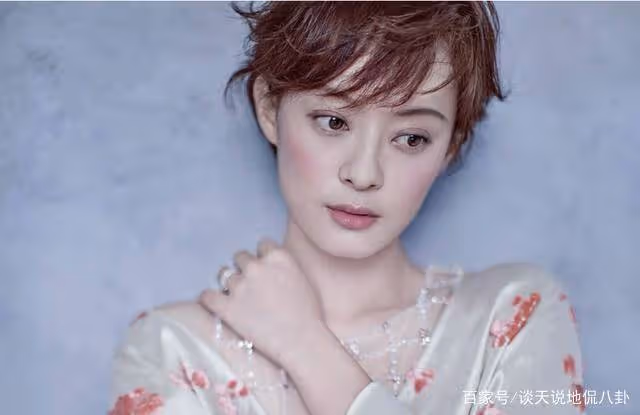 朱茵17歲,袁詠儀17歲,蔡少芬17歲,看到孫儷:鄧超有眼光