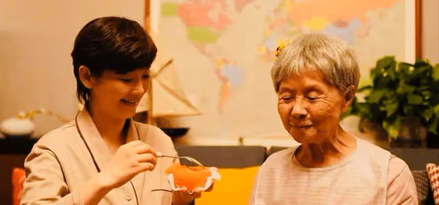 女兒帶兩孫旅行4天! 63歲母不放心「連發731條訊息」被封鎖,女兒解鎖後「傳來第一句話」她懊悔痛哭…