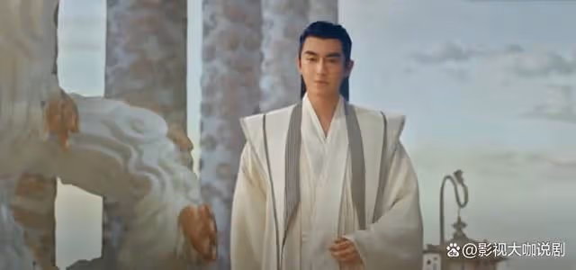 與鳳行：林更新一見鍾情趙麗穎這幕，連看50遍都不夠，美到窒息