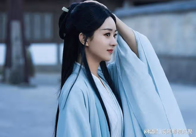 與鳳行：首播狂刷新紀錄，夢幻聯動楚喬傳，卻因濾鏡配音被噴慘？