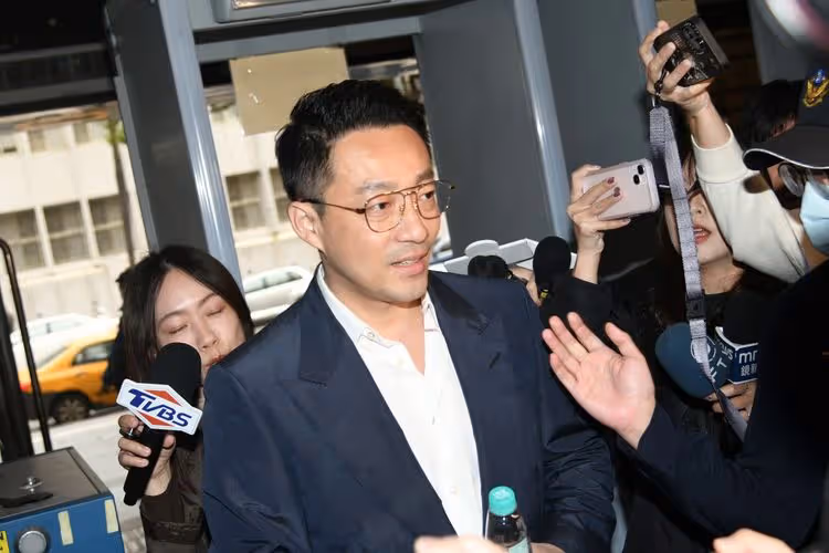 汪小菲現身法院！洩大S個資挨告　被問再婚婚期這樣回應