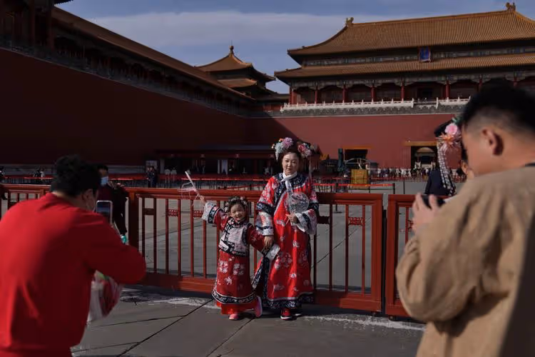 疫情與經濟不佳致財富縮水　中國富裕家庭減少