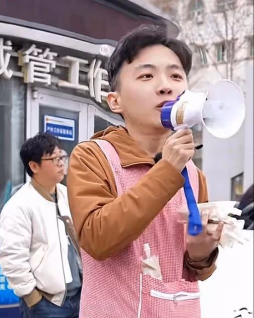 東方甄選現在有多慘?直播溯源活動送路人豆漿,免費的都沒人要!