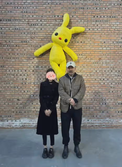 蔣勤勤夫婦攜小兒子看展,兒子正臉曝光很可愛,長得太像陳建斌!