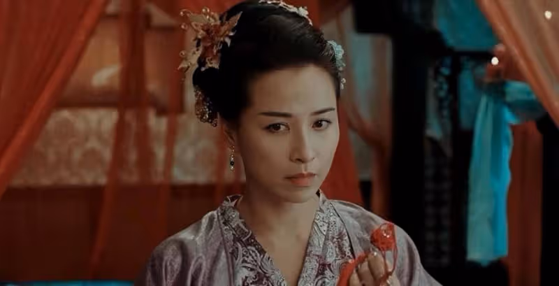 香港女星麥家琪復出拍戲,狀態凍齡演技佳,兒子偷看其主演成人片