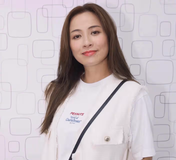 香港女星麥家琪復出拍戲,狀態凍齡演技佳,兒子偷看其主演成人片