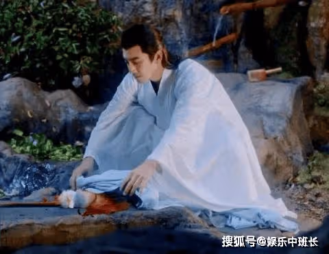 《與鳳行》沈璃為什麼要逃婚？《與鳳行》行云為什麼要救沈璃？