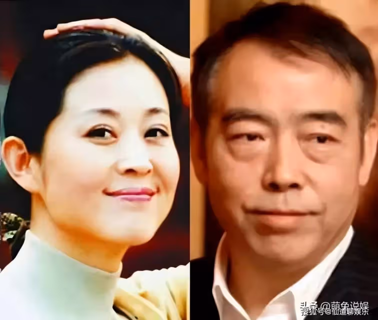 陳凱歌陳紅同框看話劇，散場後手牽手摟腰好甜蜜，結婚28年仍恩愛