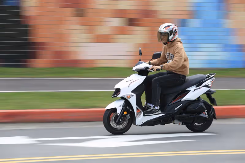 壹蘋試駕｜機車界的熱血鋼砲　SYM JET SL+擁15匹水冷動力、成就進階樂趣