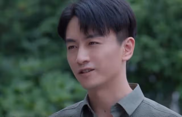 小日子:朱勁草吃醋江海濤,強吻顧茉莉宣主權