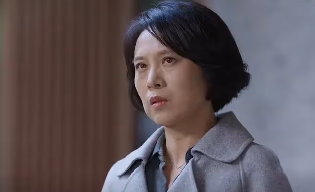 歡樂頌5:戚牧得知何憫鴻打胎,怒闖何家氣死何母,何憫鴻判10年