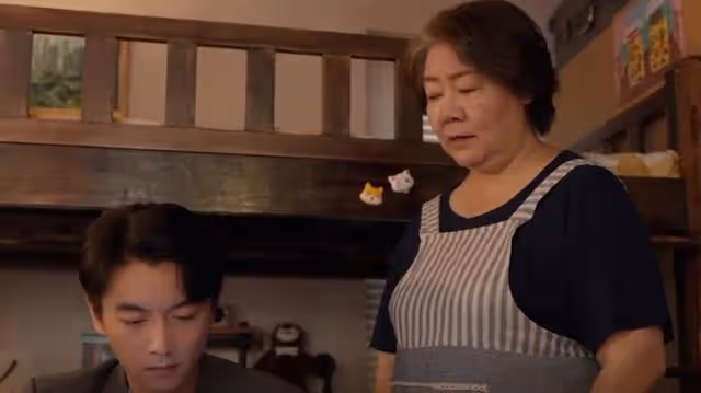 小日子：顧茉莉攜手富二代小男友高調官宣，朱勁草跪求復合