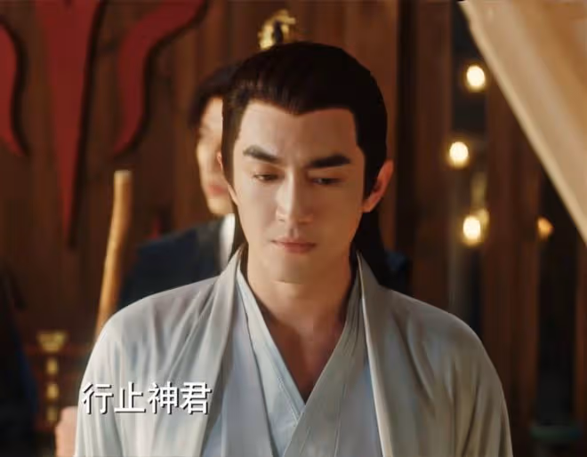 《與鳳行》行止和沈璃相愛,整個三界都在反對,上古神沒資格愛?