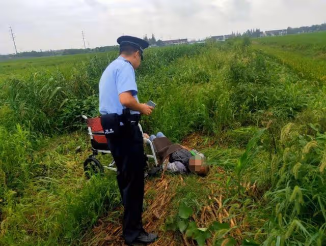 痛心!48歲劉紹忠老師去世!全校學生為其送行,離世原因引熱議!
