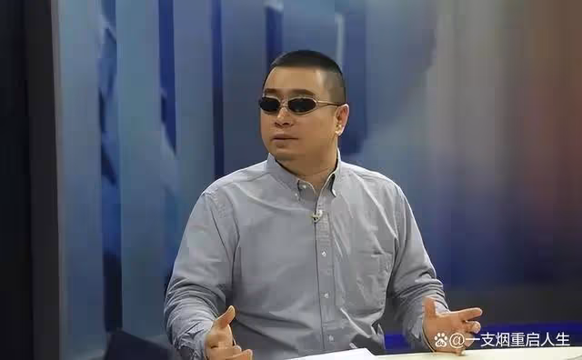 瘋狂小楊哥攤上事了,給家人謀的福利是槽頭肉