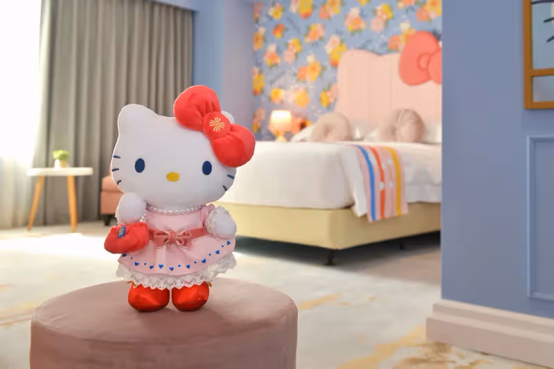 高雄漢來三麗鷗主題房獨家Hello Kitty娃娃登場　入住贈漢來海港下午茶