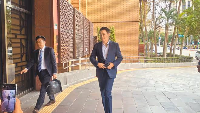 大S律師稱汪小菲是「浮誇」說辭,具俊曄隔空曬帥照心情好