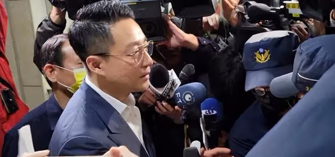 大S律師稱汪小菲是「浮誇」說辭，具俊曄隔空曬帥照心情好