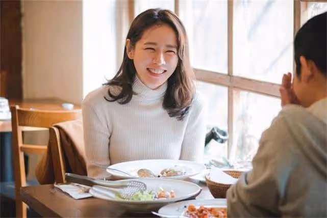 「別著急時機還沒到,孩子還小」鳳凰男父親的一席話,讓女子覺醒