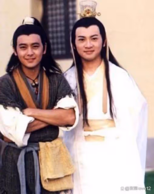 翩翩公子花無缺,武功很高對感情又很專一