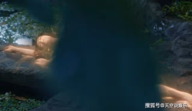 《與鳳行》第一集就被看光!碧蒼王的一世英名,全毀在行雲手裡了