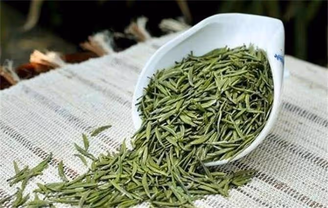 教你怎樣買綠茶，學會這一點，幾十塊錢綠茶都比龍井，碧螺春好喝
