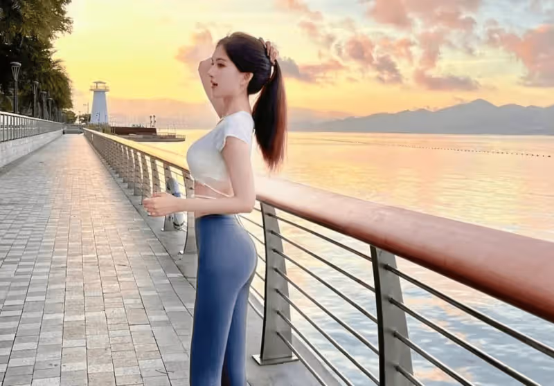 時尚新風尚:自信展現完美身材,引領美麗新潮流!
