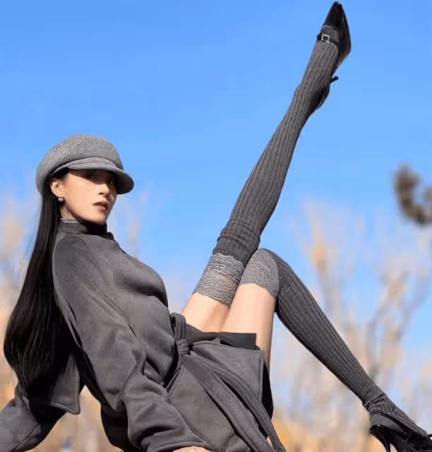 救命,誰能拒絕這樣搭配的長筒襪啊!簡直是欲女神器!