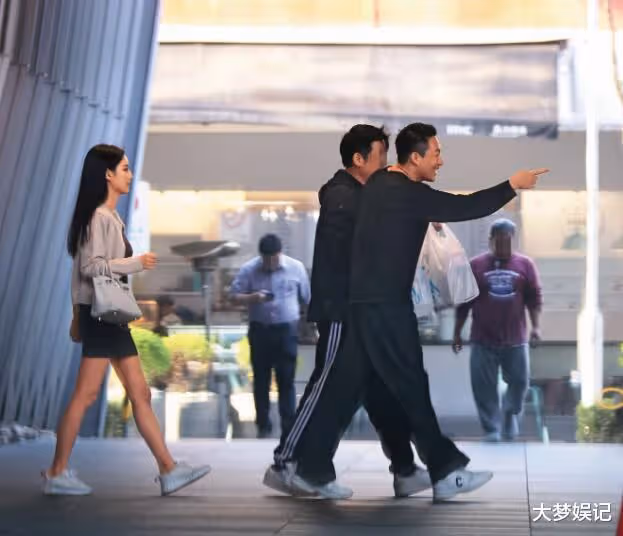 讓汪小菲喊娶!友人爆「Mandy自豪2身份」高調曬恩愛
