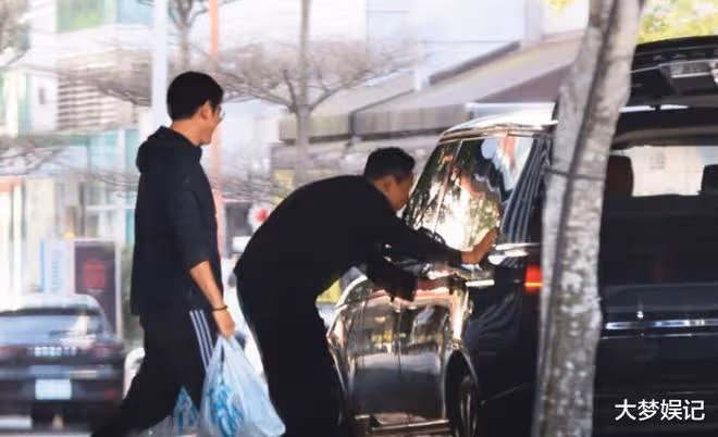 讓汪小菲喊娶!友人爆「Mandy自豪2身份」高調曬恩愛