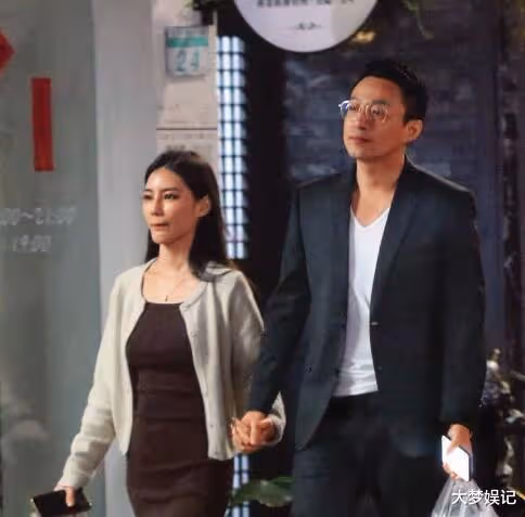 讓汪小菲喊娶！友人爆「Mandy自豪2身份」高調曬恩愛