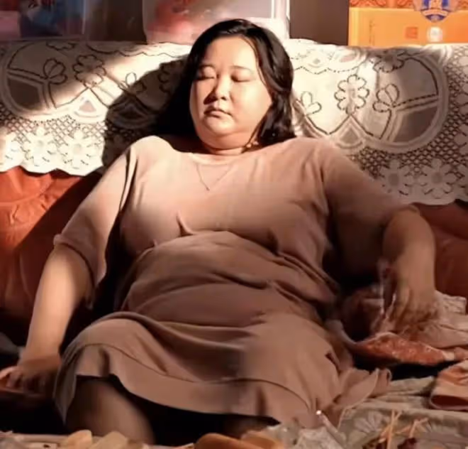 賈玲現身美國,卻遭到無數惡意,她像極了曾經的吳京!
