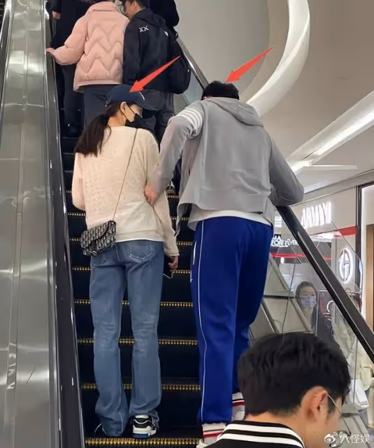 32歲孫楊真當爸!知情人透露稱妻子張豆豆產女,生產細節曝光